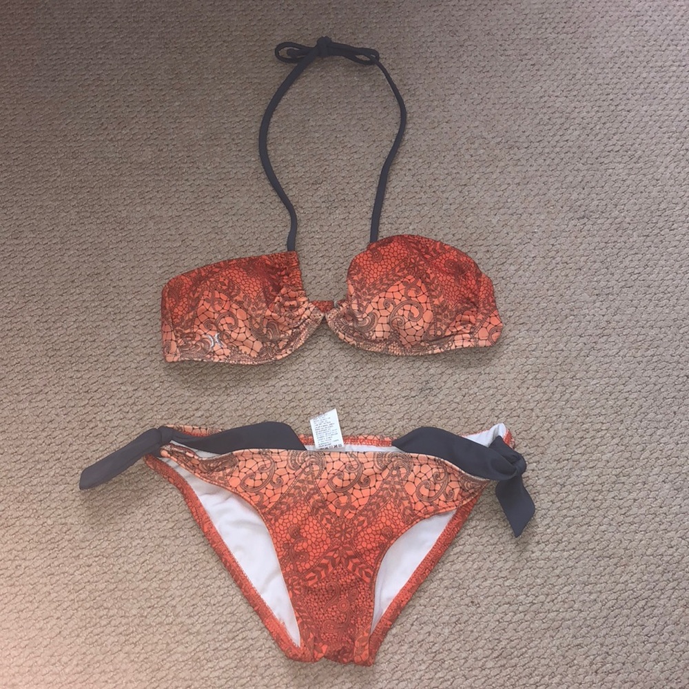 Hurley swimsuit set